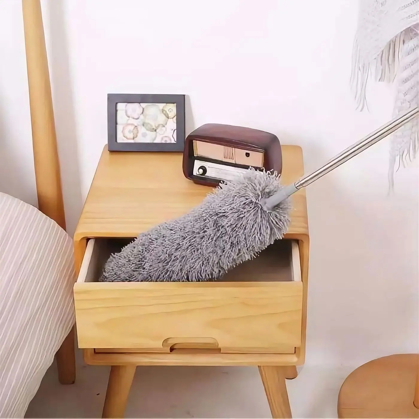 Extendable Microfiber Duster – লম্বা হাতল ধুলো ঝাড়ার ব্রাশ (Soft & Washable) - Image 3